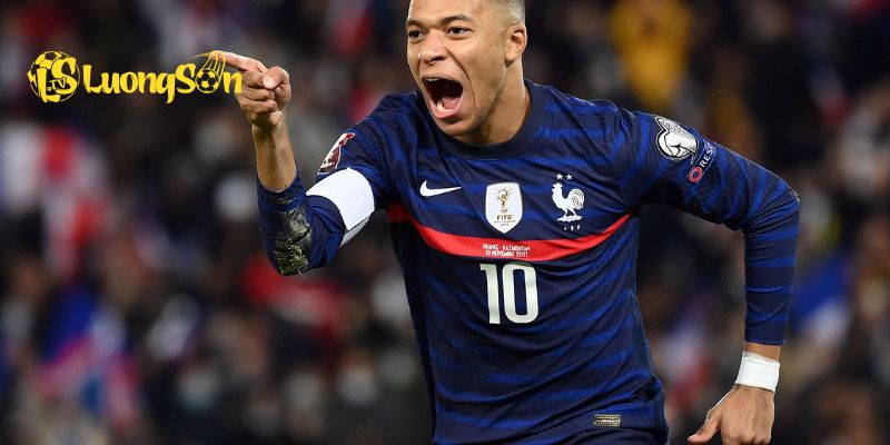 Cuộc chiến pháp lý giữa Kylian Mbappé và PSG